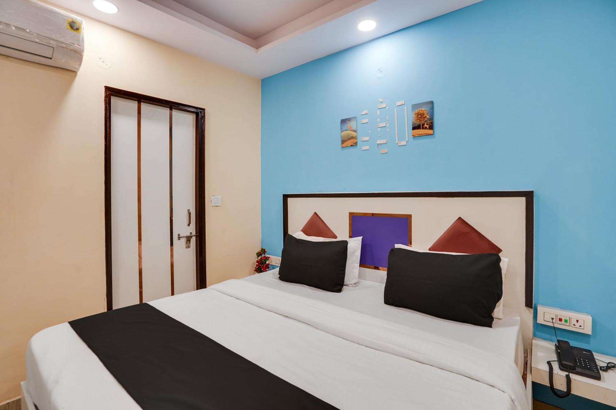 Super Hotel O Hotel Gold Star Νέο Δελχί Εξωτερικό φωτογραφία