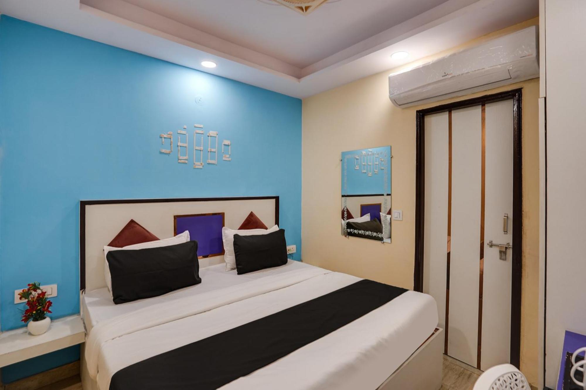 Super Hotel O Hotel Gold Star Νέο Δελχί Εξωτερικό φωτογραφία