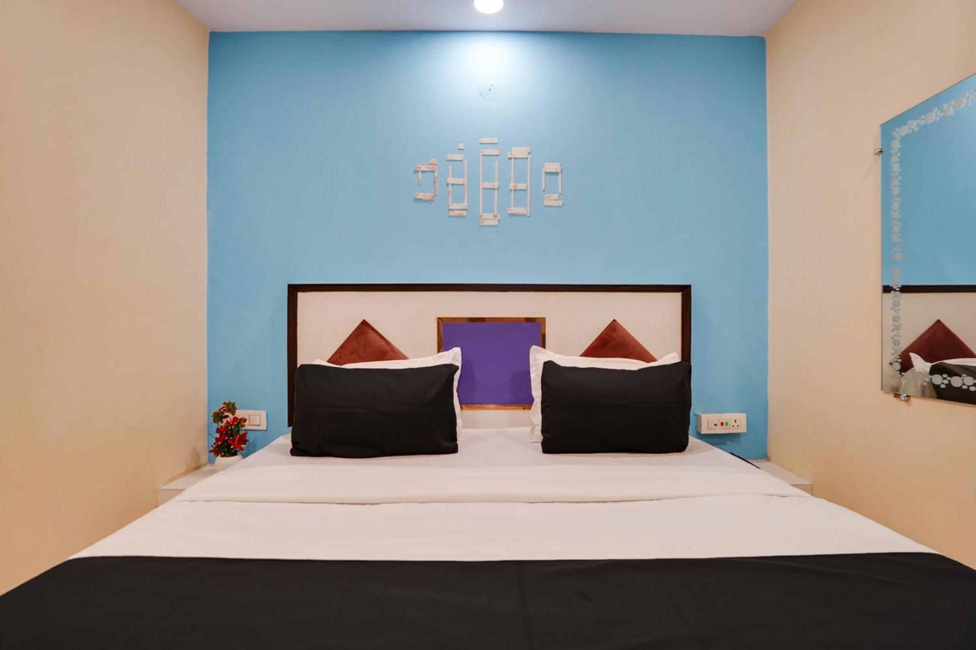 Super Hotel O Hotel Gold Star Νέο Δελχί Εξωτερικό φωτογραφία
